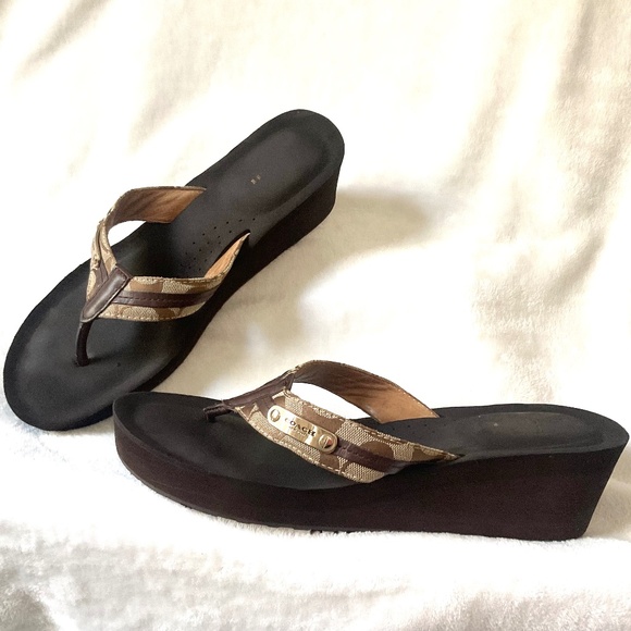 Brown Coach Jaden Wedge Heel Open Toe Flip Flops Size 11 - Picture 1 of 12